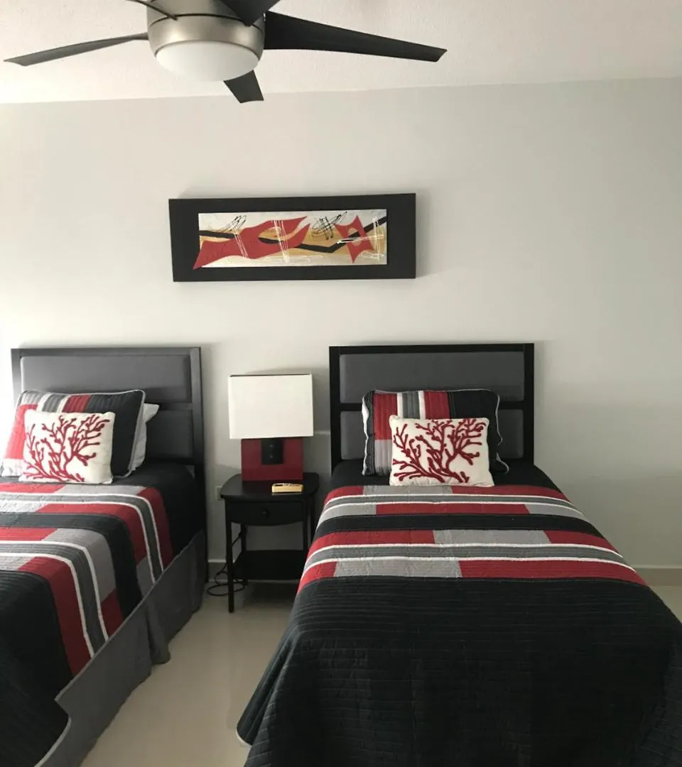 Beach Front Racquet Club Apartman San Juan